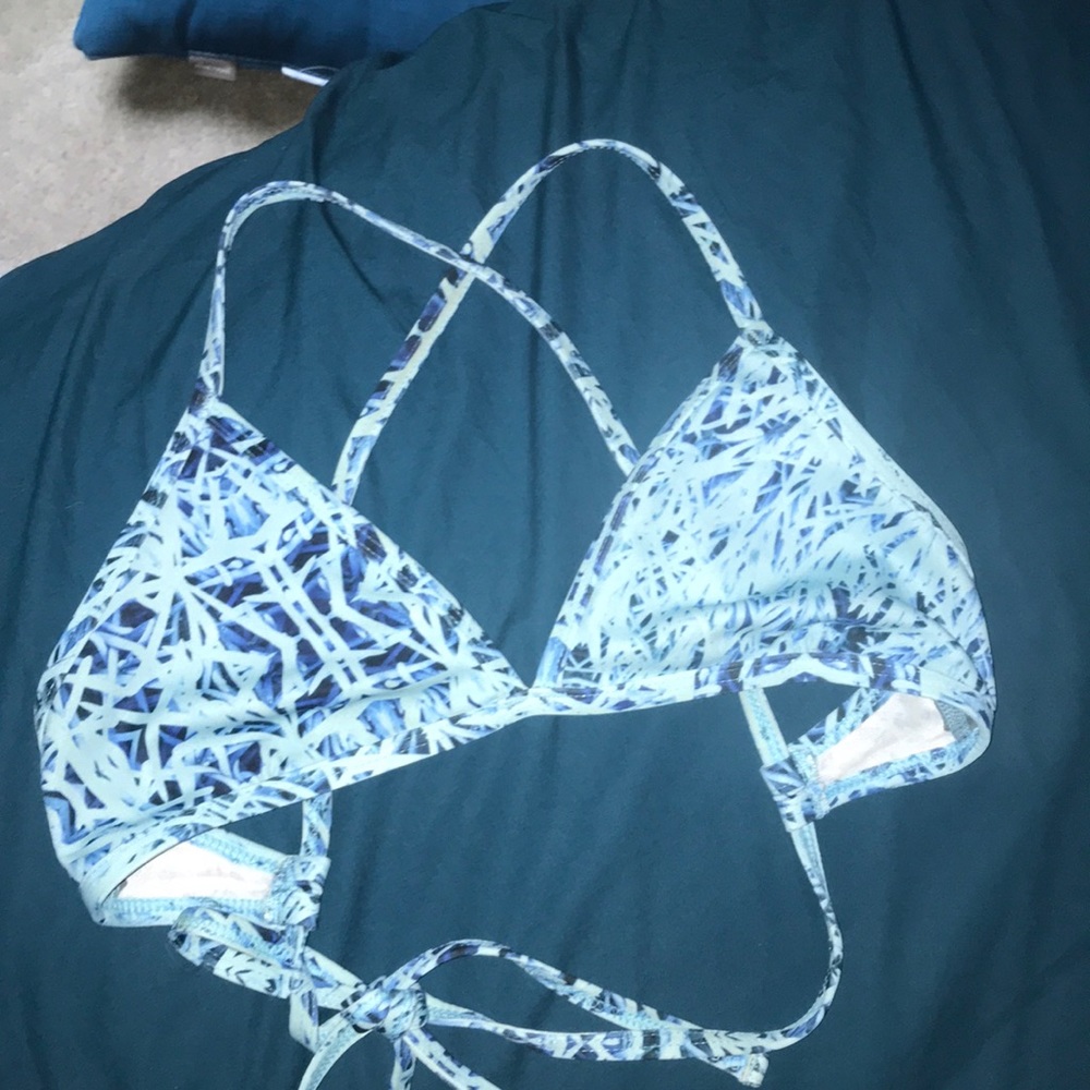 Jolyn Triangle Top!
